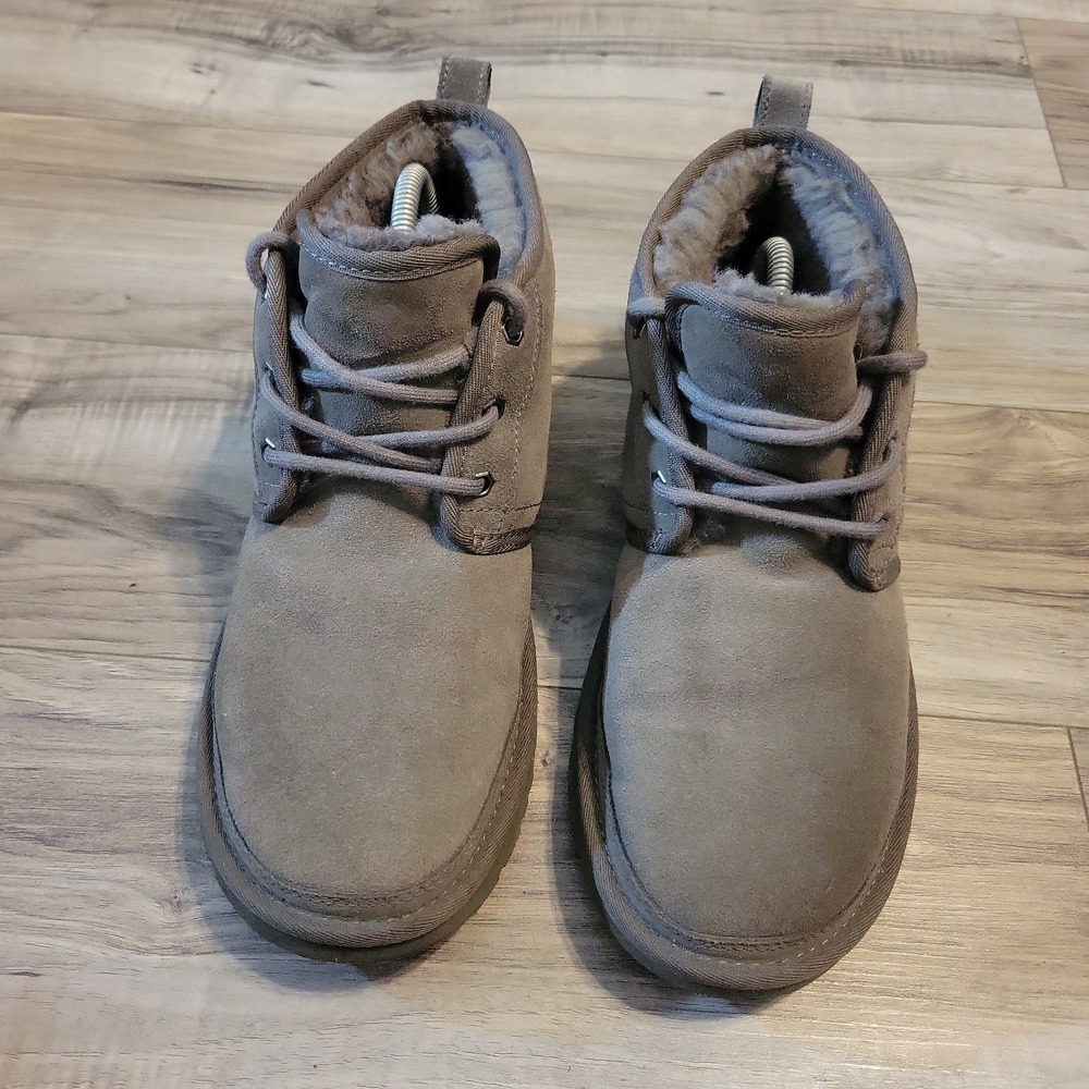 Ugg Neumel Mens Size 10 Gray Suede Fur Lined Ankle Chukka Boots #3236
